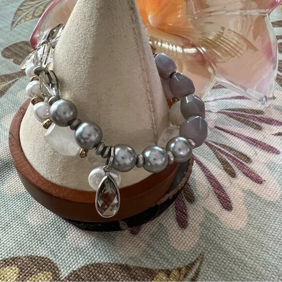 Beaded Stretch Bracelet - Picture 2 of 9